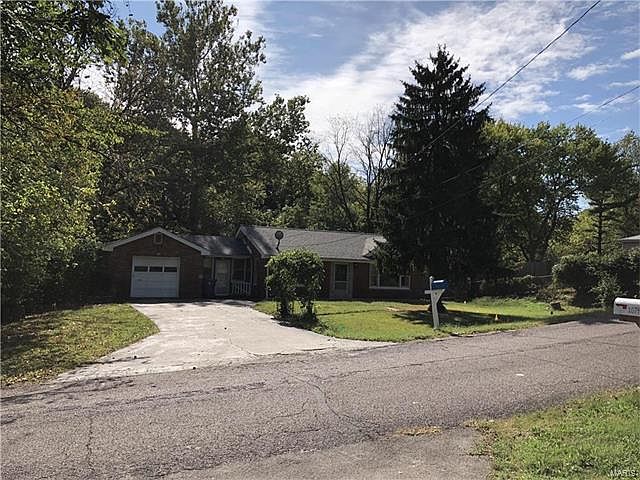 1st image of 10740 Thorpe Ave