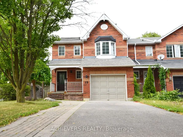 19 McCullock Cres, Ajax, ON L1T 3X1