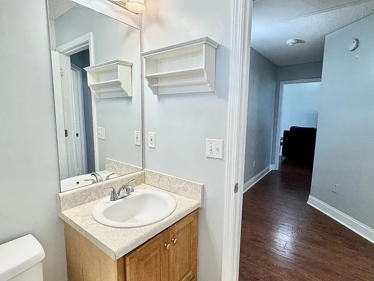 508 Covington Cv — Photo 25