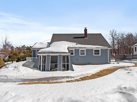 2nd image of 6 Meadowbrook Dr