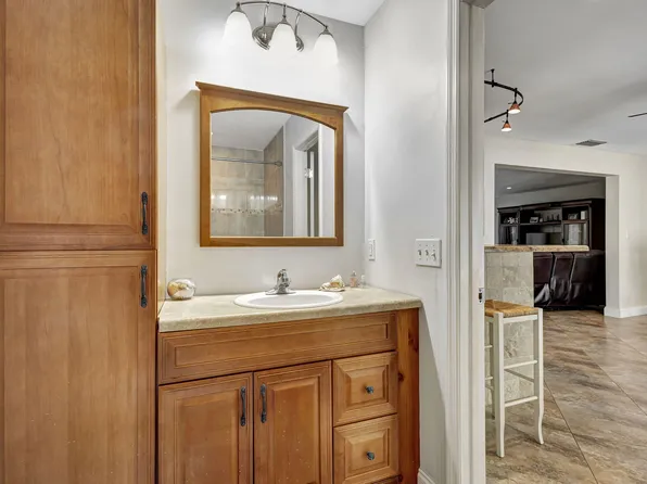 502 E Redwood Drive, Lake Park, FL 33403