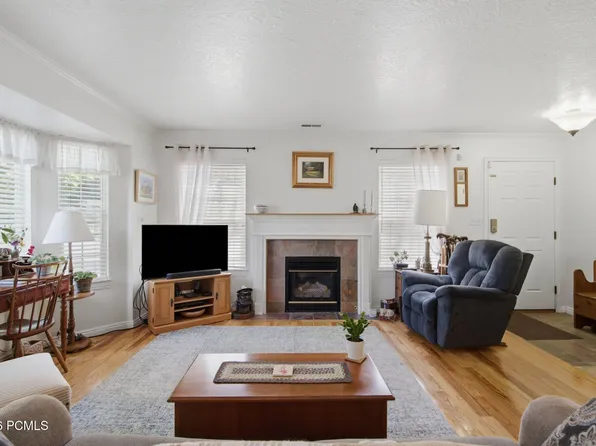 58 S Geneva Dr, Midway, UT 84049
