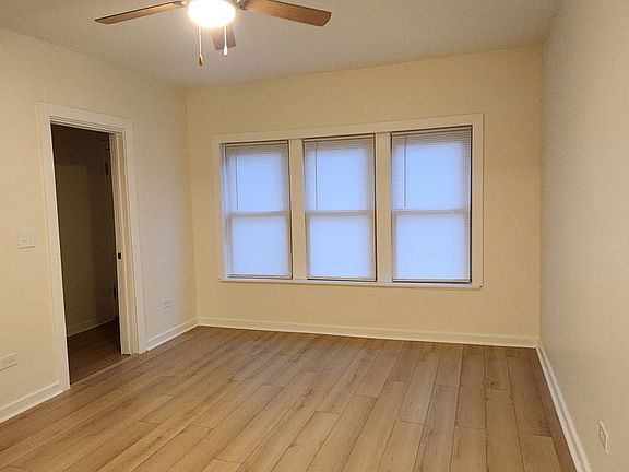 5th image of 2525 W Lyndale St #1F