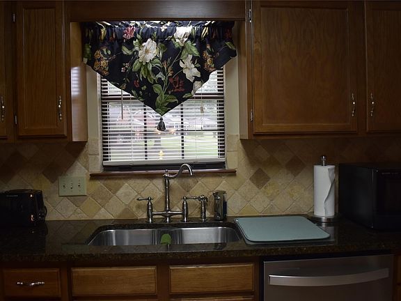 5th image of 1848 Still Oaks Dr