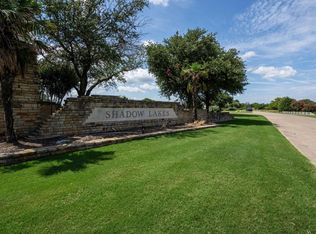 1099 Deerfield Dr, Wills Point, TX 75169