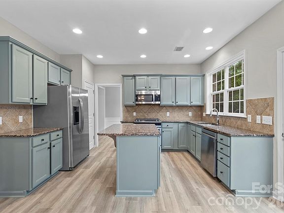 5th image of 7856 Lamington Dr