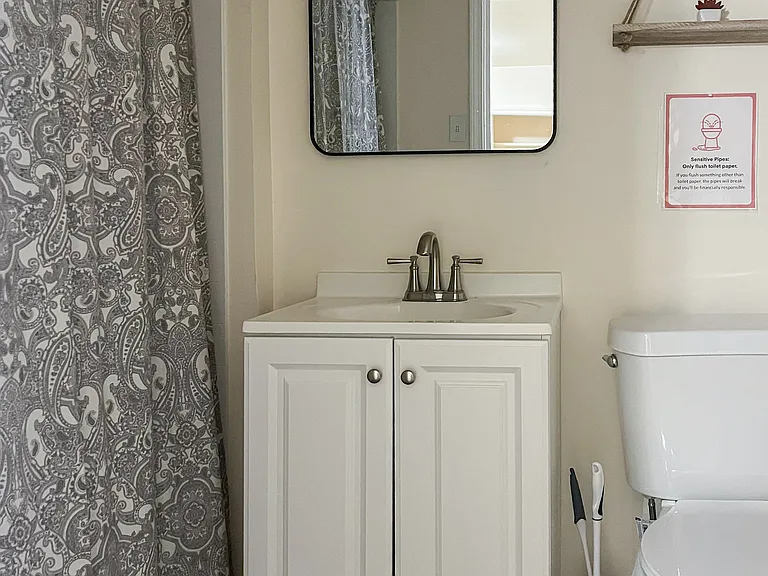 Flat Shoals Rd — Photo 3
