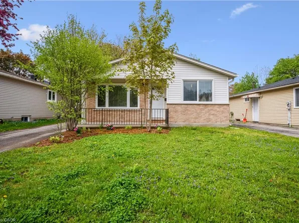 53 Karen Walk, Waterloo, ON N2L 5X1
