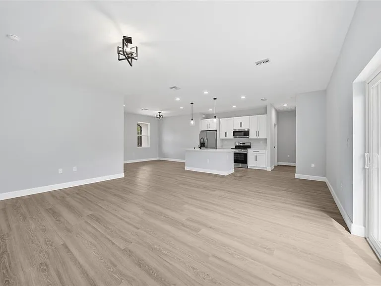13443 Kaplan Ter — Photo 7