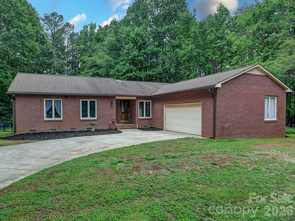1st image of 1320 Richard Rd