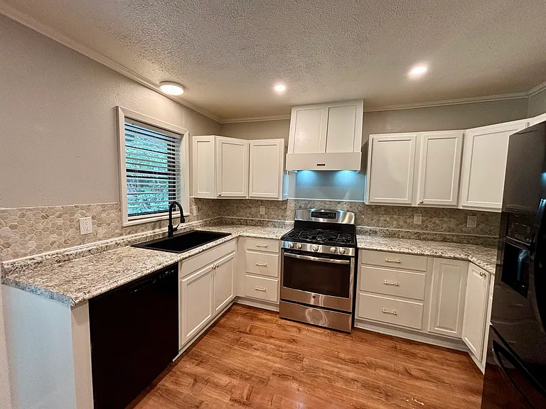 4008 Western Cir — Photo 4