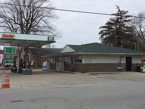 4th image of 1395 Mulholland Street
