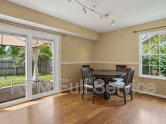 5th image of 112 Meridian Ct