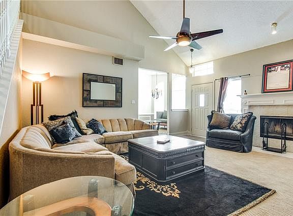 5th image of 2802 Carmel Dr