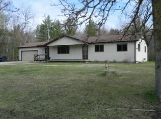 5817 S Huron Rd, Pinconning, MI 48650