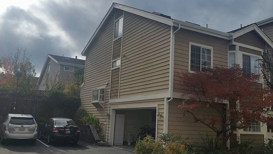 1st image of 20660 Gardenside Cir