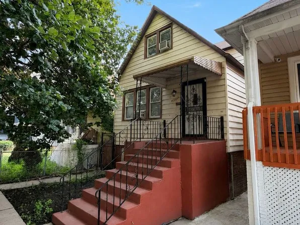 8322 S Burnham Ave, Chicago, IL 60617