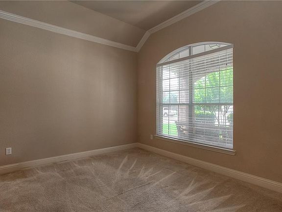 4th image of 4505 Karen Dr