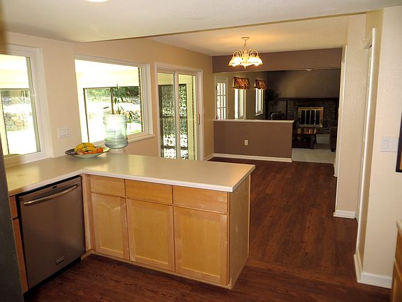 kitchen and eat-in