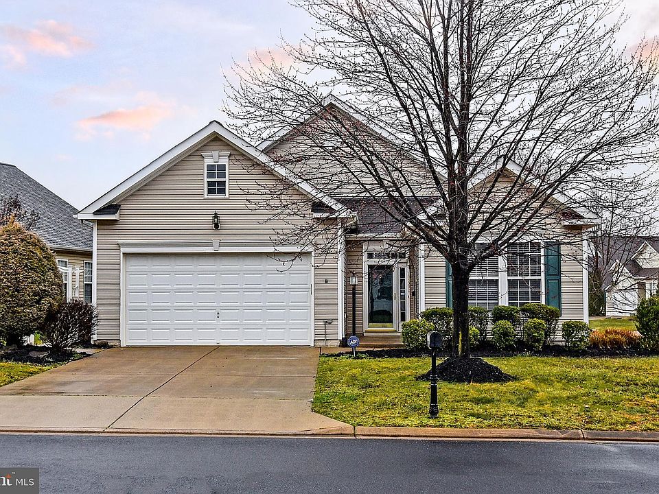 1st image of 17590 Four Seasons Dr