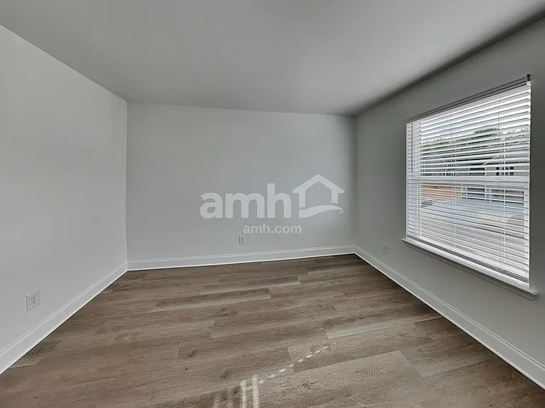 125 Hickory Pointe Rd — Photo 24
