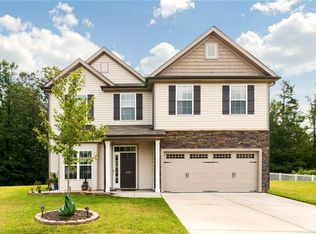 3626 Hayfield Ct, Thomasville, NC 27360