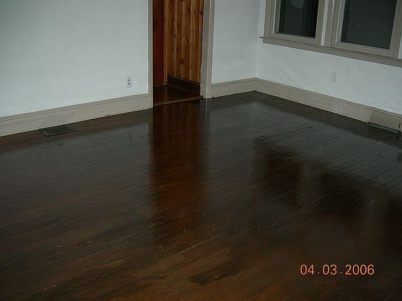Upstairs bedroom, one of 3