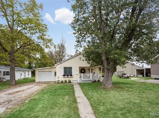 905 Sarah St, Jerseyville, IL 62052