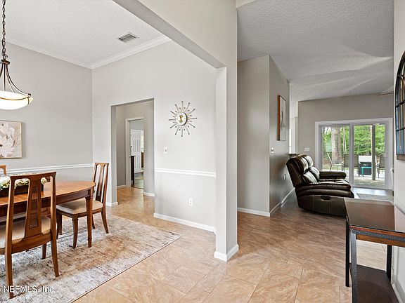 2nd image of 744 FAIR OAKS Lane