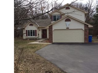 521 S Psge SW, Isanti, MN 55040