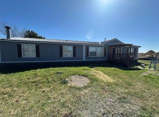 831 Holiday Dr, Ponder, TX 76259