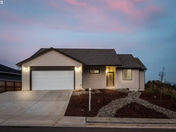 155 Wil Way, Winston, OR 97496