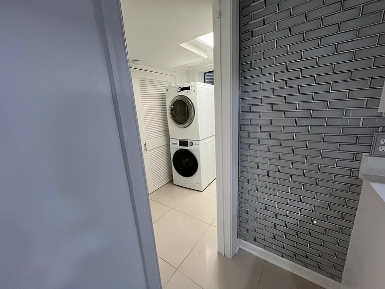 7704 Bristow Dr — Photo 10