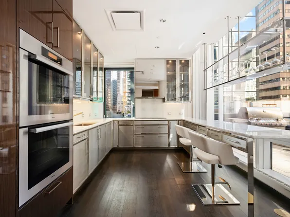 20 West 53rd Street image 8 of 15