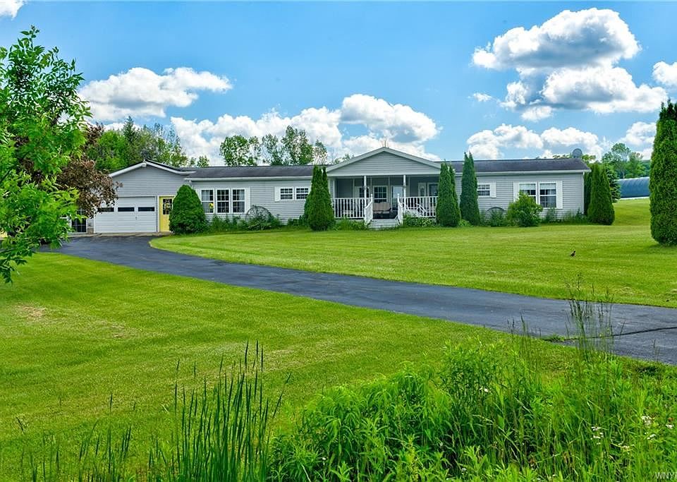 1st image of 1715 Clear Meadow Dr