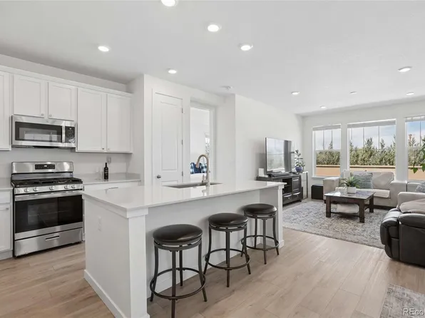 15979 Xanthia Way, Thornton, CO 80602