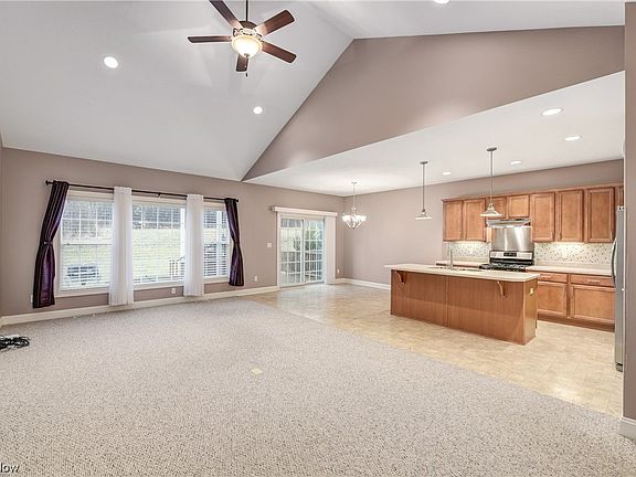 3rd image of 8533 Alexis Dr