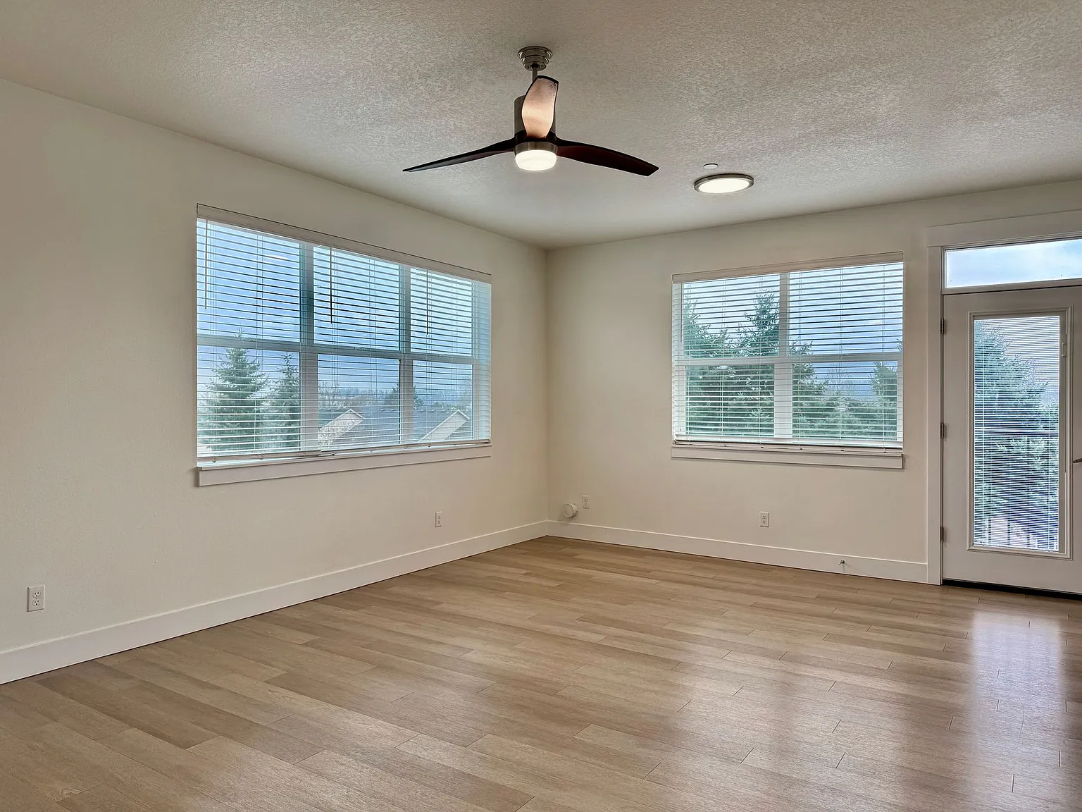 Clara Court — Photo 4