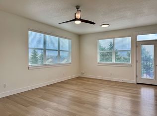 6603 NE 137th Ave #9, Vancouver, WA 98682
