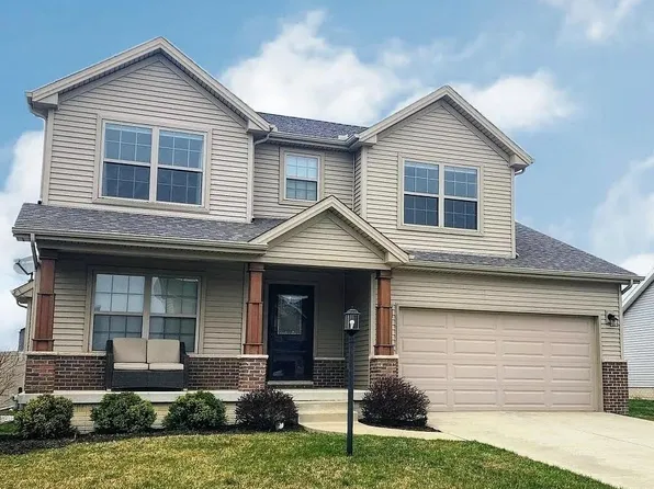 1616 Hunters Ridge Ct, Mahomet, IL 61853