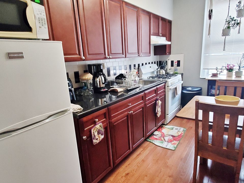 1st image of 3448 32nd St APT A4