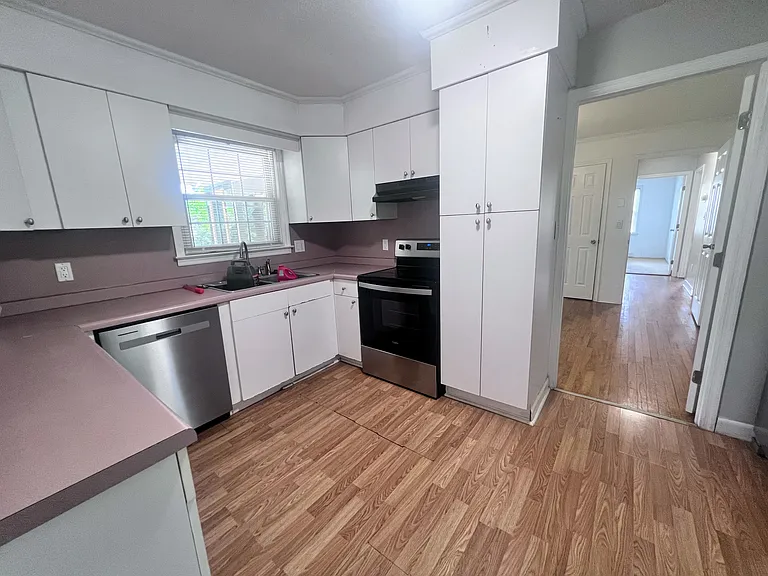 7702 Woodland Dr Kit 3_07172025