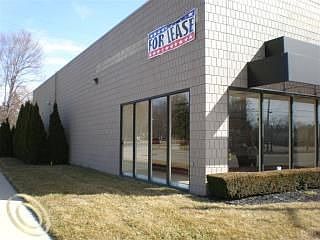 3rd image of 31178 Grand River Ave