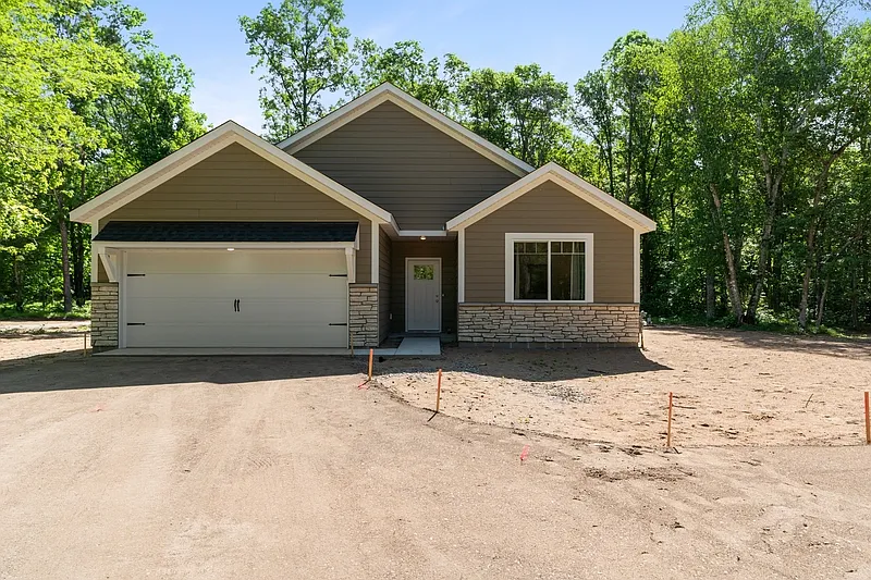 35662 Bonnie Lakes Rd