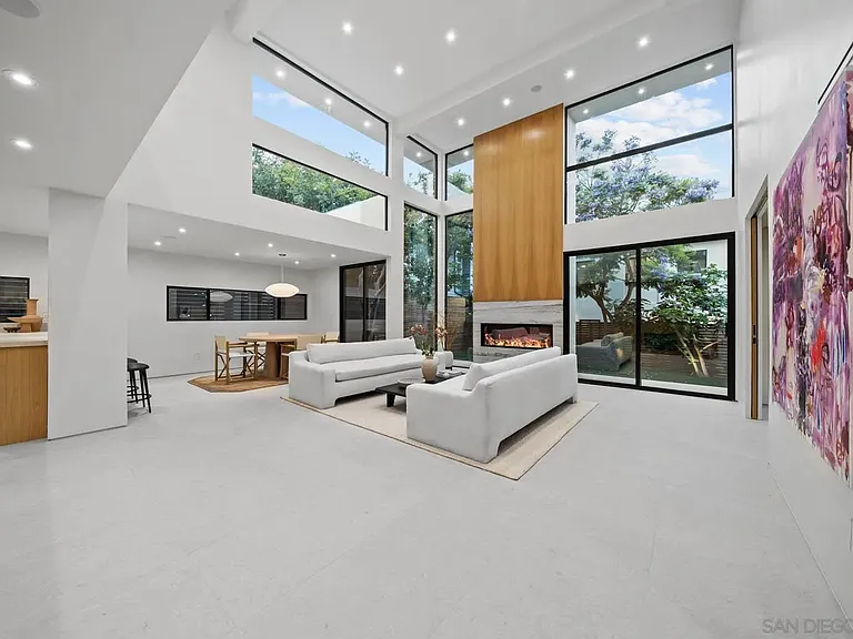 7376 Fay Ave — Photo 10