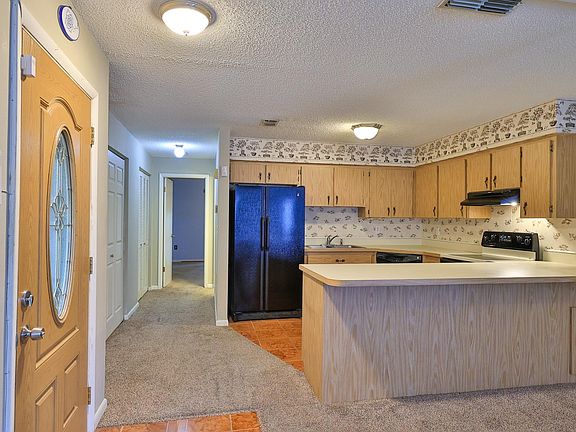 4th image of 15 Village Dr #36