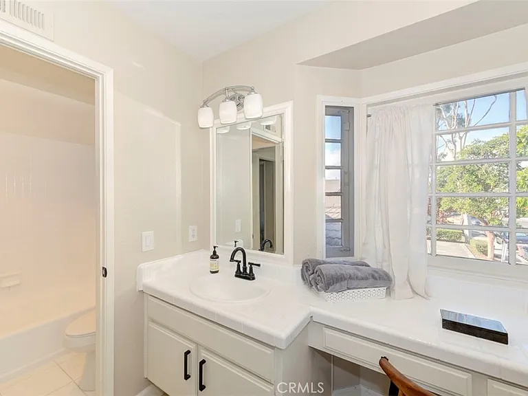 3341 Calle La Veta — Photo 33