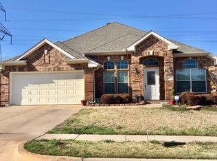 1319 Crest Glen Dr, Arlington, TX 76002
