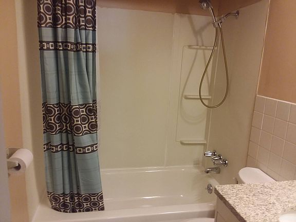5th image of 113 Florence Ave