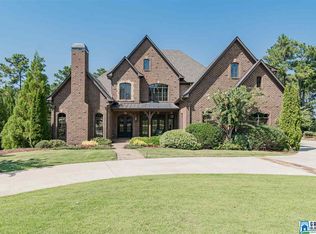 2424 Glasscott Pt, Hoover, AL 35226